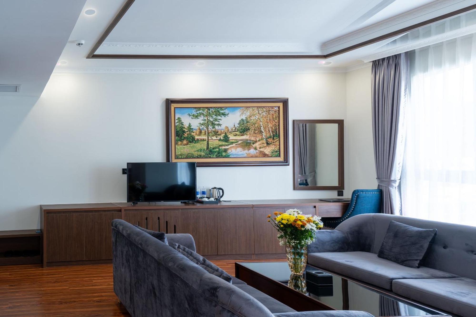 Xuan Thanh Luxury Hotel Ха Лонг Екстериор снимка
