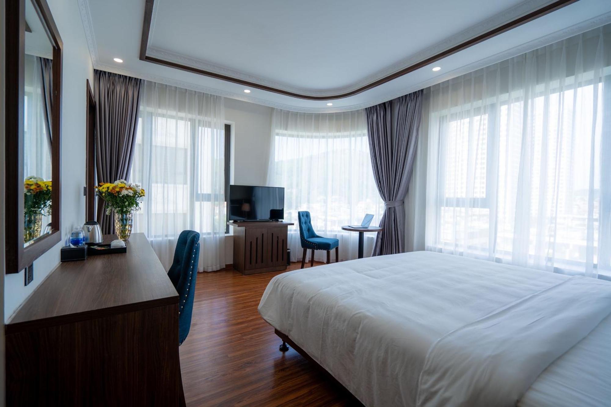 Xuan Thanh Luxury Hotel Ха Лонг Екстериор снимка